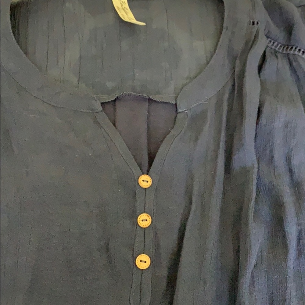 Blouse - Picture 2 of 4